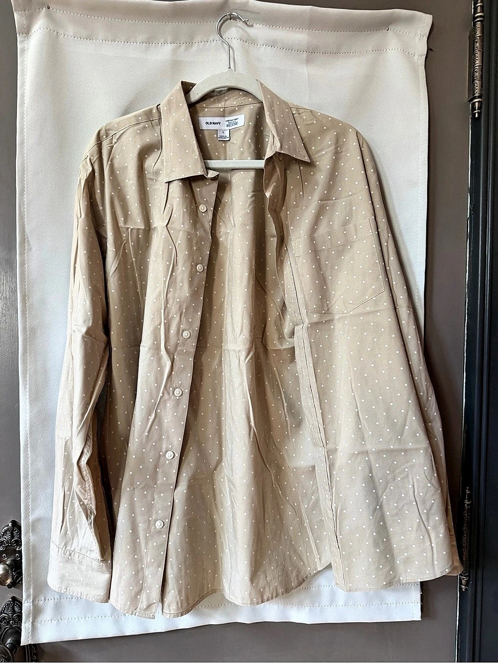 Old Navy Everyday Shirt Regular Fit Built-In Flex Polka Dot Button Up